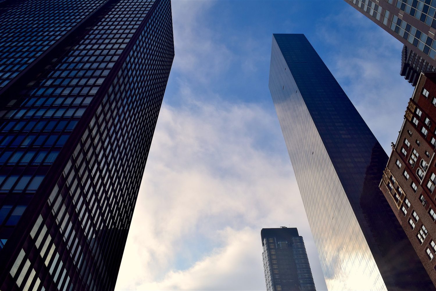 Decarbonizing New York City Offices: Prioritizing Energy Efficiency and ...